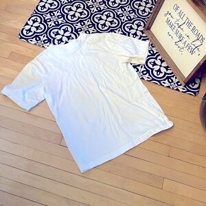 🔆 5/$25 🔆 Children’s Place Boy size 7/8 White tee, like new